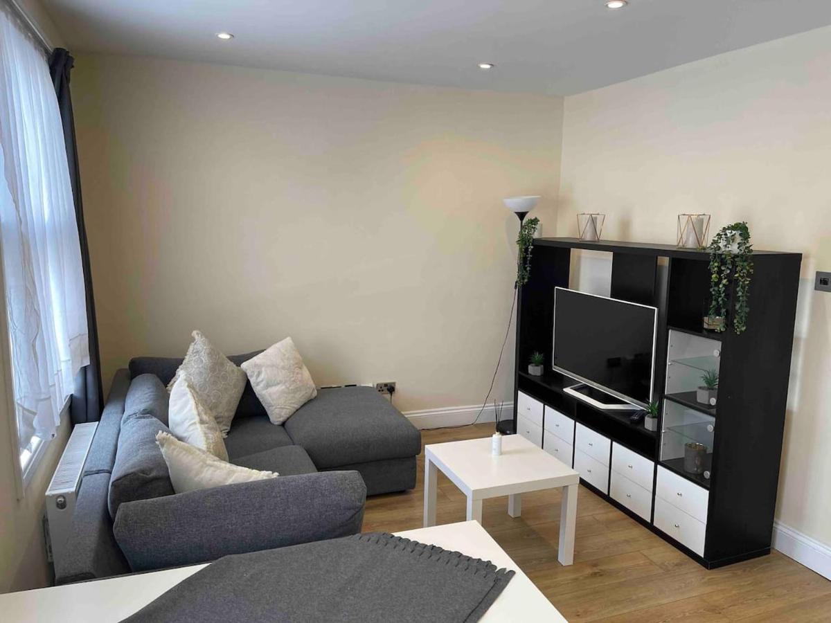 Quiet And Cozy 2 Seperate Bedrooms And 2 Bathroom With Terrace Londres Exterior foto